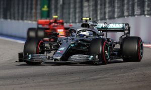 Wolff: Mercedes to keep its 'foot on the throttle' in Japan