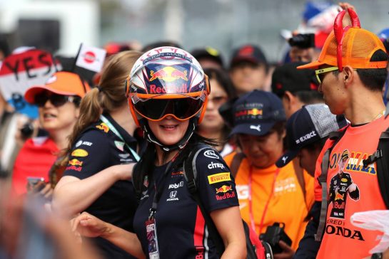 Red Bull Racing fans
10.10.2019. Formula 1 World Championship, Rd 17, Japanese Grand Prix, Suzuka, Japan, Preparation Day.
- www.xpbimages.com, EMail: requests@xpbimages.com - copy of publication required for printed pictures. Every used picture is fee-liable. © Copyright: Charniaux / XPB Images