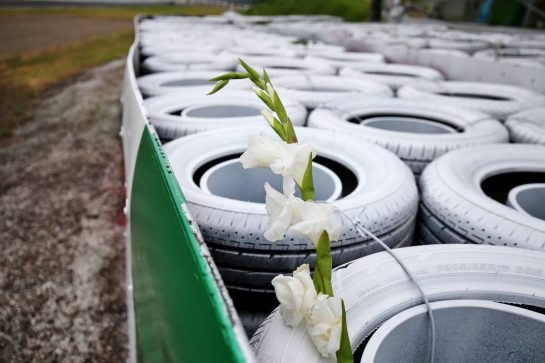 Circuit atmosphere - floral tribute Jules Bianchi.
10.10.2019. Formula 1 World Championship, Rd 17, Japanese Grand Prix, Suzuka, Japan, Preparation Day.
- www.xpbimages.com, EMail: requests@xpbimages.com - copy of publication required for printed pictures. Every used picture is fee-liable. © Copyright: Moy / XPB Images