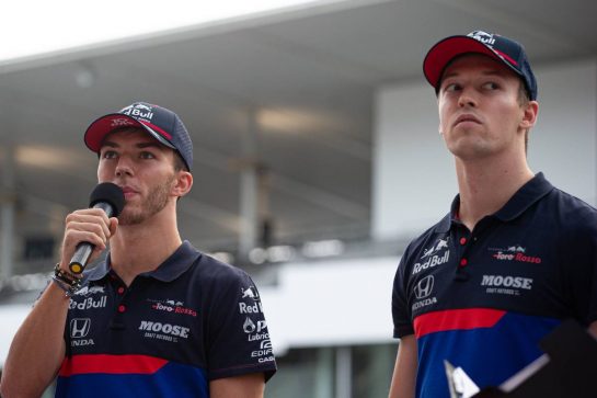 (L to R): Pierre Gasly (FRA) Scuderia Toro Rosso with team mate Daniil Kvyat (RUS) Scuderia Toro Rosso.
10.10.2019. Formula 1 World Championship, Rd 17, Japanese Grand Prix, Suzuka, Japan, Preparation Day.
- www.xpbimages.com, EMail: requests@xpbimages.com - copy of publication required for printed pictures. Every used picture is fee-liable. © Copyright: Bearne / XPB Images