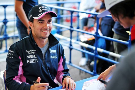 Sergio Perez (MEX) Racing Point F1 Team signs autographs for the fans.
10.10.2019. Formula 1 World Championship, Rd 17, Japanese Grand Prix, Suzuka, Japan, Preparation Day.
- www.xpbimages.com, EMail: requests@xpbimages.com - copy of publication required for printed pictures. Every used picture is fee-liable. © Copyright: Filipe / XPB Images