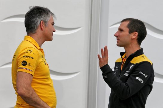 (L to R): Nick Chester (GBR) Renault F1 Team Chassis Technical Director with Remi Taffin (FRA) Renault Sport F1 Engine Technical Director.
11.10.2019. Formula 1 World Championship, Rd 17, Japanese Grand Prix, Suzuka, Japan, Practice Day.
- www.xpbimages.com, EMail: requests@xpbimages.com - copy of publication required for printed pictures. Every used picture is fee-liable. © Copyright: Moy / XPB Images