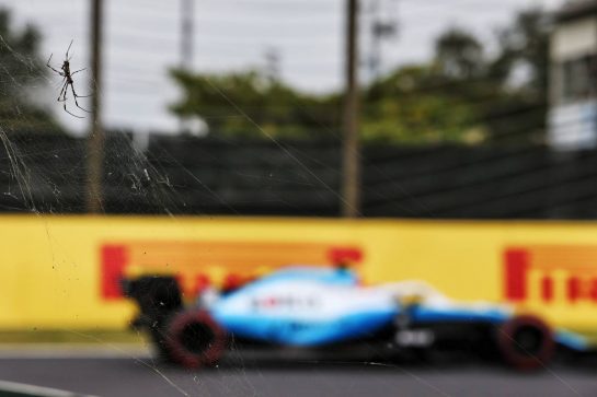 George Russell (GBR) Williams Racing FW42 passing a spider.
11.10.2019. Formula 1 World Championship, Rd 17, Japanese Grand Prix, Suzuka, Japan, Practice Day.
- www.xpbimages.com, EMail: requests@xpbimages.com - copy of publication required for printed pictures. Every used picture is fee-liable. © Copyright: Moy / XPB Images
