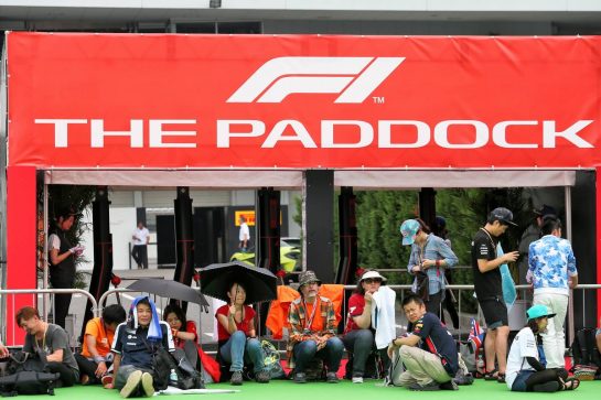 Paddock atmosphere.
11.10.2019. Formula 1 World Championship, Rd 17, Japanese Grand Prix, Suzuka, Japan, Practice Day.
- www.xpbimages.com, EMail: requests@xpbimages.com - copy of publication required for printed pictures. Every used picture is fee-liable. © Copyright: Moy / XPB Images