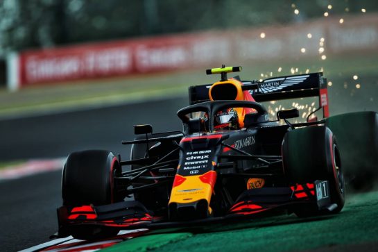 Alexander Albon (THA) Red Bull Racing RB15.
11.10.2019. Formula 1 World Championship, Rd 17, Japanese Grand Prix, Suzuka, Japan, Practice Day.
- www.xpbimages.com, EMail: requests@xpbimages.com - copy of publication required for printed pictures. Every used picture is fee-liable. © Copyright: Filipe / XPB Images
