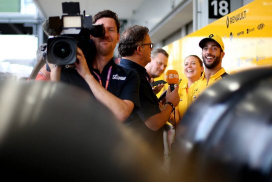 Daniel Ricciardo (AUS), Renault F1 Team 
11.10.2019. Formula 1 World Championship, Rd 17, Japanese Grand Prix, Suzuka, Japan, Practice Day.
- www.xpbimages.com, EMail: requests@xpbimages.com - copy of publication required for printed pictures. Every used picture is fee-liable. © Copyright: Charniaux / XPB Images