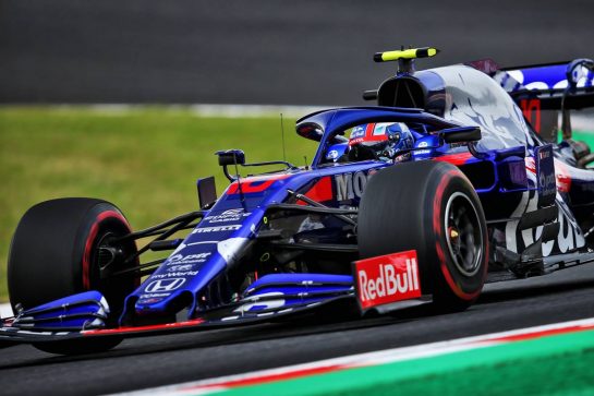 Pierre Gasly (FRA) Scuderia Toro Rosso STR14.
11.10.2019. Formula 1 World Championship, Rd 17, Japanese Grand Prix, Suzuka, Japan, Practice Day.
- www.xpbimages.com, EMail: requests@xpbimages.com - copy of publication required for printed pictures. Every used picture is fee-liable. © Copyright: Filipe / XPB Images