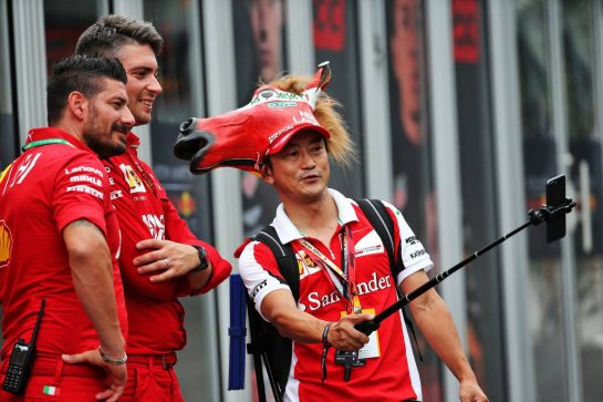 Paddock atmosphere - Ferrari fan.
11.10.2019. Formula 1 World Championship, Rd 17, Japanese Grand Prix, Suzuka, Japan, Practice Day.
- www.xpbimages.com, EMail: requests@xpbimages.com - copy of publication required for printed pictures. Every used picture is fee-liable. © Copyright: Batchelor / XPB Images