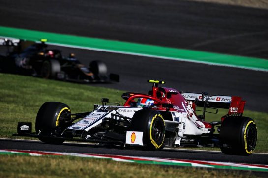 Antonio Giovinazzi (ITA) Alfa Romeo Racing C38.
13.10.2019. Formula 1 World Championship, Rd 17, Japanese Grand Prix, Suzuka, Japan, Sunday.
- www.xpbimages.com, EMail: requests@xpbimages.com - copy of publication required for printed pictures. Every used picture is fee-liable. © Copyright: Batchelor / XPB Images