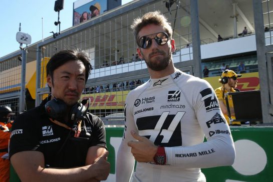 Romain Grosjean (FRA) Haas F1 Team VF-19.
13.10.2019. Formula 1 World Championship, Rd 17, Japanese Grand Prix, Suzuka, Japan, Race Day.
- www.xpbimages.com, EMail: requests@xpbimages.com - copy of publication required for printed pictures. Every used picture is fee-liable. © Copyright: Batchelor / XPB Images