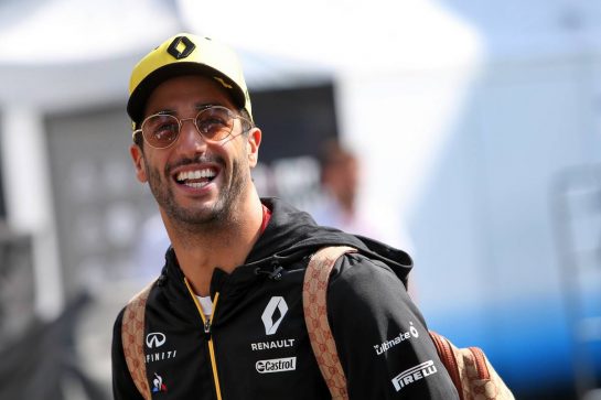 Daniel Ricciardo (AUS) Renault F1 Team.
24.10.2019. Formula 1 World Championship, Rd 18, Mexican Grand Prix, Mexico City, Mexico, Preparation Day.
- www.xpbimages.com, EMail: requests@xpbimages.com © Copyright: Moy / XPB Images