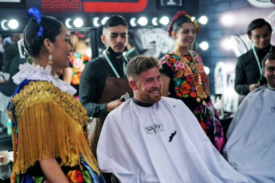 Paddock atmosphere - barbershop.
24.10.2019. Formula 1 World Championship, Rd 18, Mexican Grand Prix, Mexico City, Mexico, Preparation Day.
- www.xpbimages.com, EMail: requests@xpbimages.com © Copyright: Dungan / XPB Images
