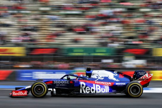 Daniil Kvyat (RUS) Scuderia Toro Rosso STR14.
25.10.2019. Formula 1 World Championship, Rd 18, Mexican Grand Prix, Mexico City, Mexico, Practice Day.
- www.xpbimages.com, EMail: requests@xpbimages.com © Copyright: Moy / XPB Images