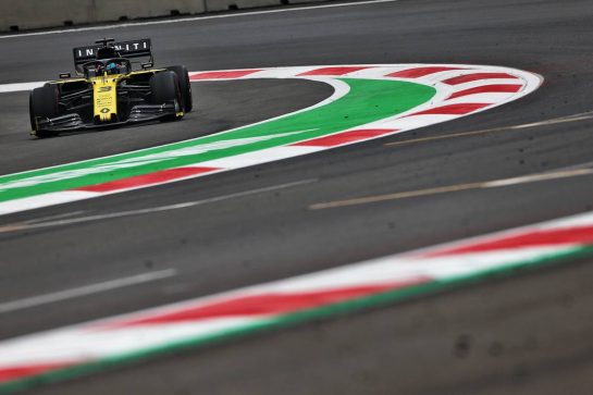 Daniel Ricciardo (AUS) Renault F1 Team RS19.
25.10.2019. Formula 1 World Championship, Rd 18, Mexican Grand Prix, Mexico City, Mexico, Practice Day.
- www.xpbimages.com, EMail: requests@xpbimages.com © Copyright: Moy / XPB Images