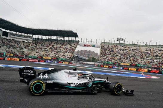 Lewis Hamilton (GBR) Mercedes AMG F1 W10.
25.10.2019. Formula 1 World Championship, Rd 18, Mexican Grand Prix, Mexico City, Mexico, Practice Day.
- www.xpbimages.com, EMail: requests@xpbimages.com © Copyright: Dungan / XPB Images