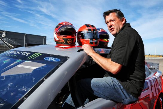 Tony Stewart (USA) - Haas NASCAR.
31.10.2019. Formula 1 World Championship, Rd 19, United States Grand Prix, Austin, Texas, USA, Preparation Day.
- www.xpbimages.com, EMail: requests@xpbimages.com © Copyright: Batchelor / XPB Images