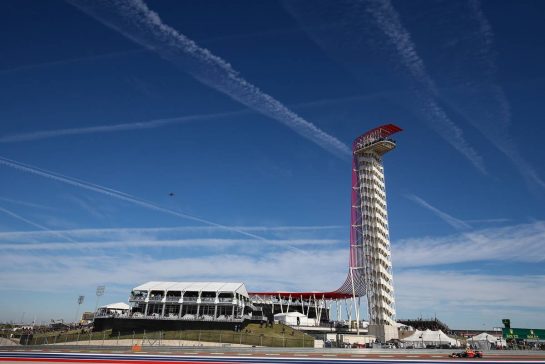 Alexander Albon (THA), Red Bull Racing 
01.11.2019. Formula 1 World Championship, Rd 19, United States Grand Prix, Austin, Texas, USA, Practice Day.
- www.xpbimages.com, EMail: requests@xpbimages.com © Copyright: Charniaux / XPB Images