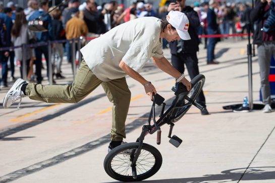 Pit atmosphere.
01.11.2019. Formula 1 World Championship, Rd 19, United States Grand Prix, Austin, Texas, USA, Practice Day.
- www.xpbimages.com, EMail: requests@xpbimages.com © Copyright: Bearne / XPB Images