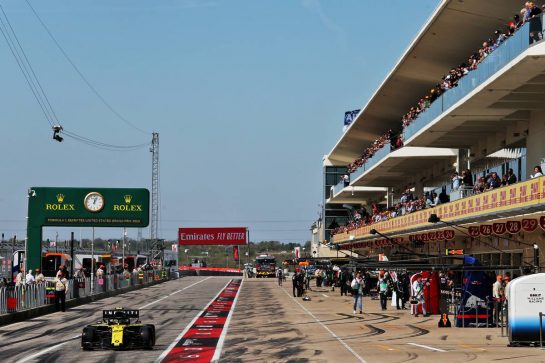 Nico Hulkenberg (GER) Renault F1 Team RS19.
02.11.2019. Formula 1 World Championship, Rd 19, United States Grand Prix, Austin, Texas, USA, Qualifying Day.
- www.xpbimages.com, EMail: requests@xpbimages.com © Copyright: Moy / XPB Images