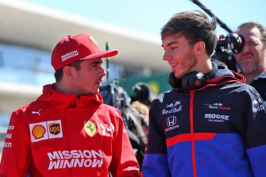 (L to R): Charles Leclerc (MON) Ferrari with Pierre Gasly (FRA) Scuderia Toro Rosso on the drivers parade.
03.11.2019. Formula 1 World Championship, Rd 19, United States Grand Prix, Austin, Texas, USA, Race Day.
- www.xpbimages.com, EMail: requests@xpbimages.com © Copyright: Batchelor / XPB Images