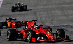 Vettel baffled by sudden Turn 8 suspension failure