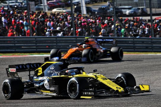Daniel Ricciardo (AUS) Renault F1 Team RS19.
03.11.2019. Formula 1 World Championship, Rd 19, United States Grand Prix, Austin, Texas, USA, Race Day.
- www.xpbimages.com, EMail: requests@xpbimages.com © Copyright: Batchelor / XPB Images
