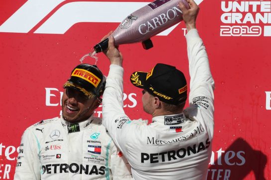 2nd place Lewis Hamilton (GBR) Mercedes AMG F1 W10 and new world champion and 1st place Valtteri Bottas (FIN) Mercedes AMG F1 W10.
03.11.2019. Formula 1 World Championship, Rd 19, United States Grand Prix, Austin, Texas, USA, Race Day.
- www.xpbimages.com, EMail: requests@xpbimages.com © Copyright: Batchelor / XPB Images