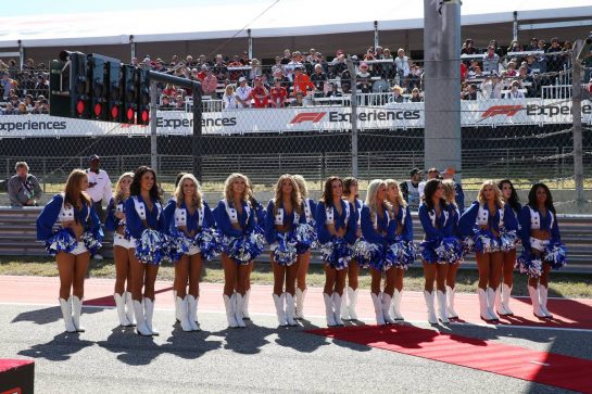 Dallas Cowboys cheerleaders.03.11.2019. Formula 1 World Championship, Rd 19, United States Grand Prix, Austin, Texas, USA, Race Day.- www.xpbimages.com, EMail: requests@xpbimages.com © Copyright: Batchelor / XPB Images