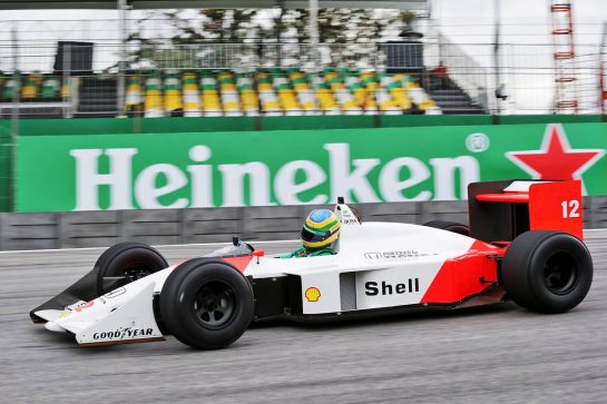 The 1988 McLaren MP4/4 raced by Ayrton Senna.14.11.2019. Formula 1 World Championship, Rd 20, Brazilian Grand Prix, Sao Paulo, Brazil, Preparation Day.
- www.xpbimages.com, EMail: requests@xpbimages.com © Copyright: Bearne / XPB Images