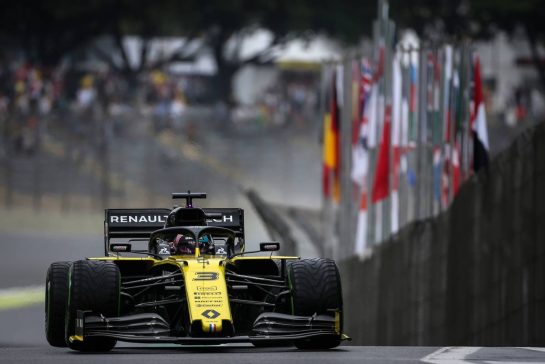 Daniel Ricciardo (AUS), Renault F1 Team 
15.11.2019. Formula 1 World Championship, Rd 20, Brazilian Grand Prix, Sao Paulo, Brazil, Practice Day.
- www.xpbimages.com, EMail: requests@xpbimages.com © Copyright: Charniaux / XPB Images