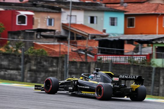 Daniel Ricciardo (AUS) Renault F1 Team RS19.
16.11.2019. Formula 1 World Championship, Rd 20, Brazilian Grand Prix, Sao Paulo, Brazil, Qualifying Day.
- www.xpbimages.com, EMail: requests@xpbimages.com © Copyright: Moy / XPB Images