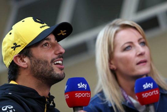 Daniel Ricciardo (AUS), Renault F1 Team 
16.11.2019. Formula 1 World Championship, Rd 20, Brazilian Grand Prix, Sao Paulo, Brazil, Qualifying Day.
- www.xpbimages.com, EMail: requests@xpbimages.com © Copyright: Charniaux / XPB Images