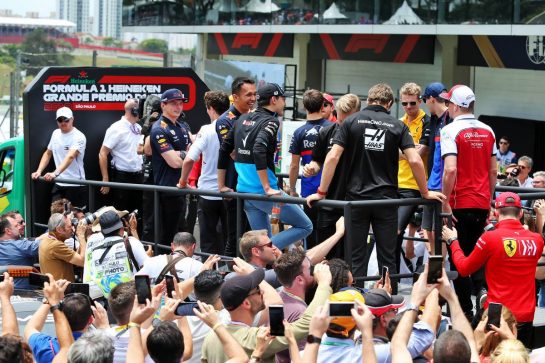 The drivers parade.
17.11.2019. Formula 1 World Championship, Rd 20, Brazilian Grand Prix, Sao Paulo, Brazil, Race Day.
- www.xpbimages.com, EMail: requests@xpbimages.com © Copyright: Moy / XPB Images