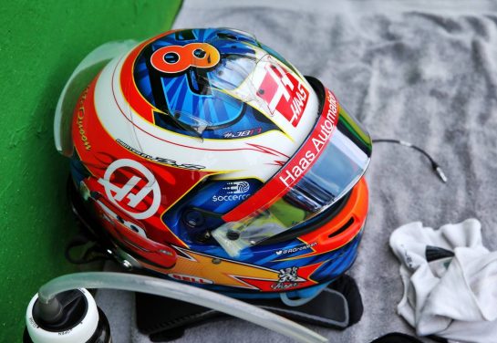 The helmet of Kevin Magnussen (DEN) Haas F1 Team on the grid.
17.11.2019. Formula 1 World Championship, Rd 20, Brazilian Grand Prix, Sao Paulo, Brazil, Race Day.
- www.xpbimages.com, EMail: requests@xpbimages.com © Copyright: Batchelor / XPB Images
