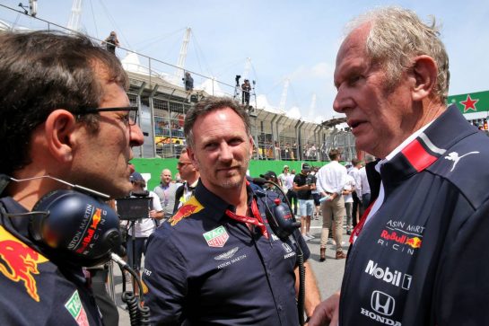 (L to R): Pierre Wache (FRA) Red Bull Racing Technical Director with Christian Horner (GBR) Red Bull Racing Team Principal and Dr Helmut Marko (AUT) Red Bull Motorsport Consultant on the grid.
17.11.2019. Formula 1 World Championship, Rd 20, Brazilian Grand Prix, Sao Paulo, Brazil, Race Day.
- www.xpbimages.com, EMail: requests@xpbimages.com © Copyright: Batchelor / XPB Images