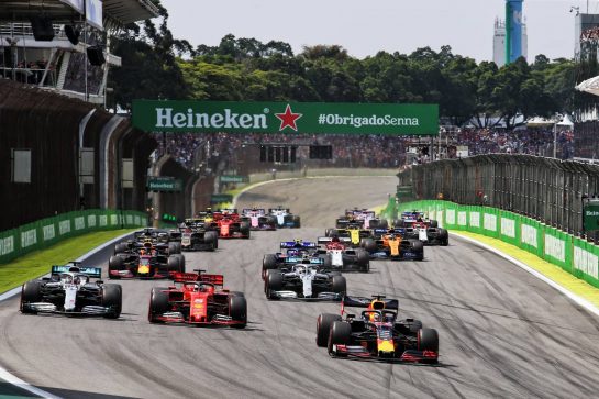 Max Verstappen (NLD) Red Bull Racing RB15 leads at the start of the race.
17.11.2019. Formula 1 World Championship, Rd 20, Brazilian Grand Prix, Sao Paulo, Brazil, Race Day.
- www.xpbimages.com, EMail: requests@xpbimages.com © Copyright: Charniaux / XPB Images