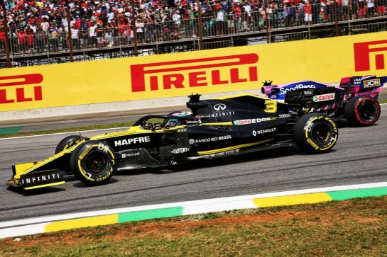 Daniel Ricciardo (AUS) Renault F1 Team RS19 and Lance Stroll (CDN) Racing Point F1 Team RP19 battle for position.
17.11.2019. Formula 1 World Championship, Rd 20, Brazilian Grand Prix, Sao Paulo, Brazil, Race Day.
- www.xpbimages.com, EMail: requests@xpbimages.com © Copyright: Batchelor / XPB Images
