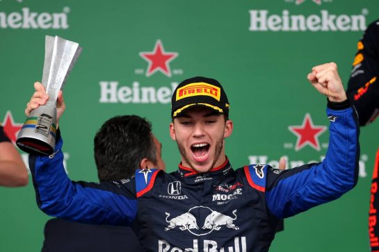 2nd place Pierre Gasly (FRA) Scuderia Toro Rosso STR14.
17.11.2019. Formula 1 World Championship, Rd 20, Brazilian Grand Prix, Sao Paulo, Brazil, Race Day.
- www.xpbimages.com, EMail: requests@xpbimages.com © Copyright: Batchelor / XPB Images
