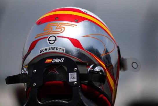 Carlos Sainz Jr (ESP), McLaren F1 Team
17.11.2019. Formula 1 World Championship, Rd 20, Brazilian Grand Prix, Sao Paulo, Brazil, Race Day.
- www.xpbimages.com, EMail: requests@xpbimages.com © Copyright: Charniaux / XPB Images