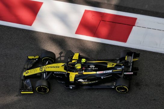 Nico Hulkenberg (GER) Renault F1 Team RS19.
29.11.2019. Formula 1 World Championship, Rd 21, Abu Dhabi Grand Prix, Yas Marina Circuit, Abu Dhabi, Practice Day.
 - www.xpbimages.com, EMail: requests@xpbimages.com © Copyright: Bearne / XPB Images