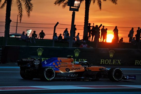 Lando Norris (GBR) McLaren MCL34.
29.11.2019. Formula 1 World Championship, Rd 21, Abu Dhabi Grand Prix, Yas Marina Circuit, Abu Dhabi, Practice Day.
 - www.xpbimages.com, EMail: requests@xpbimages.com © Copyright: Dungan / XPB Images