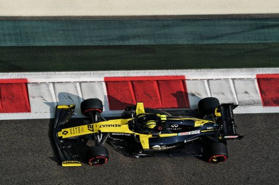 Nico Hulkenberg (GER) Renault F1 Team RS19.
30.11.2019. Formula 1 World Championship, Rd 21, Abu Dhabi Grand Prix, Yas Marina Circuit, Abu Dhabi, Qualifying Day.
 - www.xpbimages.com, EMail: requests@xpbimages.com © Copyright: Dungan / XPB Images