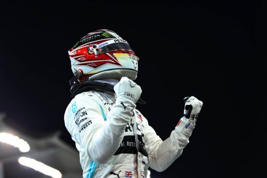 Lewis Hamilton (GBR) Mercedes AMG F1 celebrates his pole position in qualifying parc ferme.
30.11.2019. Formula 1 World Championship, Rd 21, Abu Dhabi Grand Prix, Yas Marina Circuit, Abu Dhabi, Qualifying Day.
- www.xpbimages.com, EMail: requests@xpbimages.com © Copyright: Batchelor / XPB Images