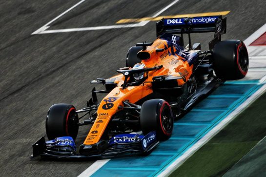 Carlos Sainz Jr (ESP) McLaren MCL34.
30.11.2019. Formula 1 World Championship, Rd 21, Abu Dhabi Grand Prix, Yas Marina Circuit, Abu Dhabi, Qualifying Day.
- www.xpbimages.com, EMail: requests@xpbimages.com © Copyright: Moy / XPB Images