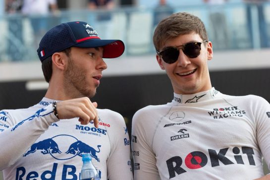 (L to R): Pierre Gasly (FRA) Scuderia Toro Rosso and George Russell (GBR) Williams Racing on the drivers parade.
01.12.2019. Formula 1 World Championship, Rd 21, Abu Dhabi Grand Prix, Yas Marina Circuit, Abu Dhabi, Race Day.
 - www.xpbimages.com, EMail: requests@xpbimages.com © Copyright: Bearne / XPB Images
