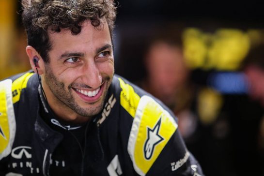 Daniel Ricciardo (AUS), Renault F1 Team 
01.12.2019. Formula 1 World Championship, Rd 21, Abu Dhabi Grand Prix, Yas Marina Circuit, Abu Dhabi, Race Day.
- www.xpbimages.com, EMail: requests@xpbimages.com © Copyright: Charniaux / XPB Images