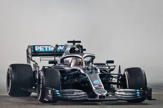 Race winner Lewis Hamilton (GBR) Mercedes AMG F1 W10 celebrates in parc ferme.
01.12.2019. Formula 1 World Championship, Rd 21, Abu Dhabi Grand Prix, Yas Marina Circuit, Abu Dhabi, Race Day.
- www.xpbimages.com, EMail: requests@xpbimages.com © Copyright: Moy / XPB Images