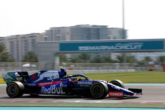 Sean Gelael (IDN) Scuderia Toro Rosso STR14 Test Driver. 
03.12.2019. Formula 1 Testing, Yas Marina Circuit, Abu Dhabi, Tuesday.
 - www.xpbimages.com, EMail: requests@xpbimages.com © Copyright: Batchelor / XPB Images