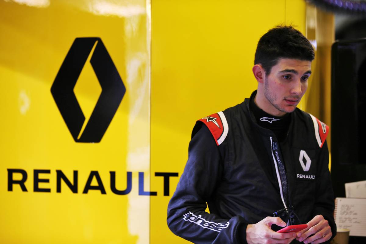 Esteban Ocon (FRA) Renault F1 Team.