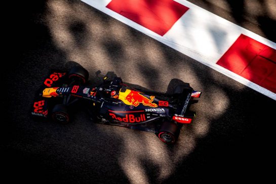 Alexander Albon (THA) Red Bull Racing RB15.
04.12.2019. Formula 1 Testing, Yas Marina Circuit, Abu Dhabi, Wednesday.
- www.xpbimages.com, EMail: requests@xpbimages.com © Copyright: Bearne / XPB Images